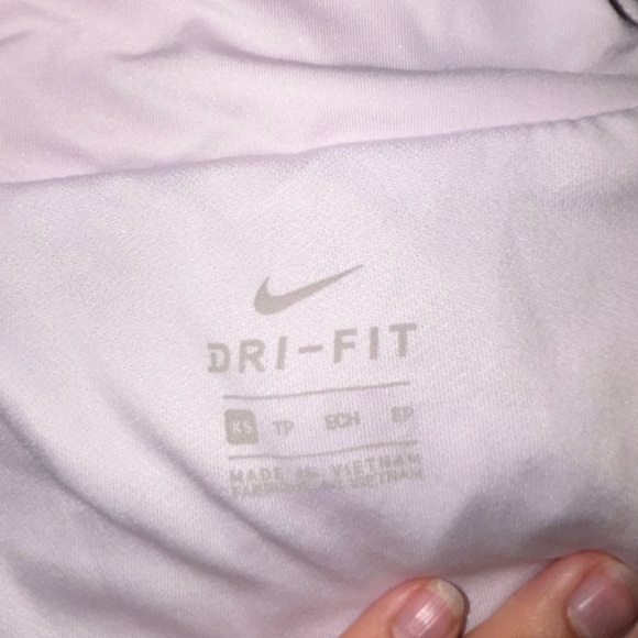 Nike dry fit shorts light pink - Picture 2 of 5